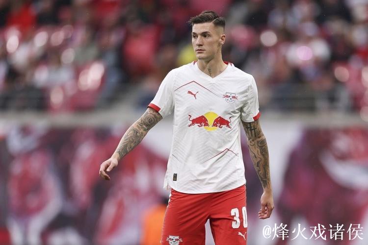 记者:在因伤病缺席曼联4场比赛后,谢什科本轮将重回替补席 记者:在因伤病缺席曼联4场比赛后,谢什科本轮将重回替补席