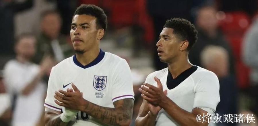 世体:罗杰斯已成明星球员,他将与贝林竞争英格兰队的位置 世体:罗杰斯已成明星球员,他将与贝林竞争英格兰队的位置