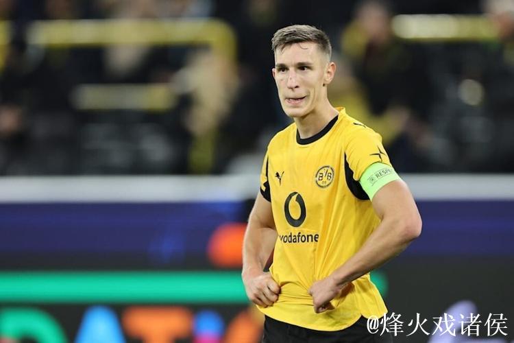 每体:施洛特贝克不打算和多特续约,巴萨正在密切关注 每体:施洛特贝克不打算和多特续约,巴萨正在密切关注